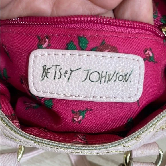Betsey Johnson Pink Quilted crossbody small Bag with Tassel - Picture 6 of 9